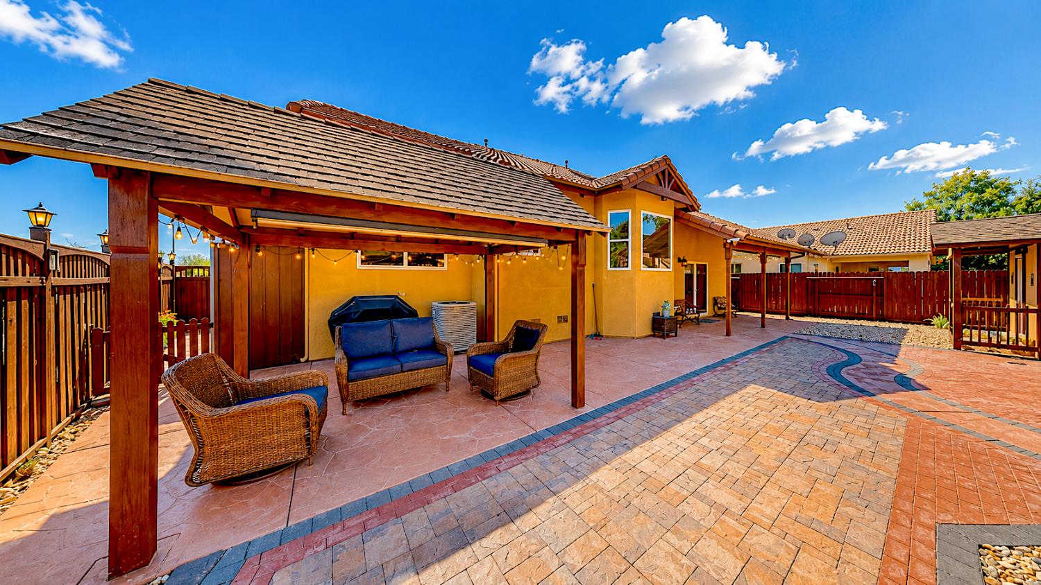 751 Savignon Blanc Ct, Los Banos, CA 93635