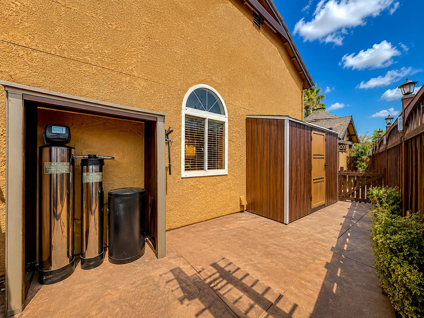 751 Savignon Blanc Ct, Los Banos, CA 93635