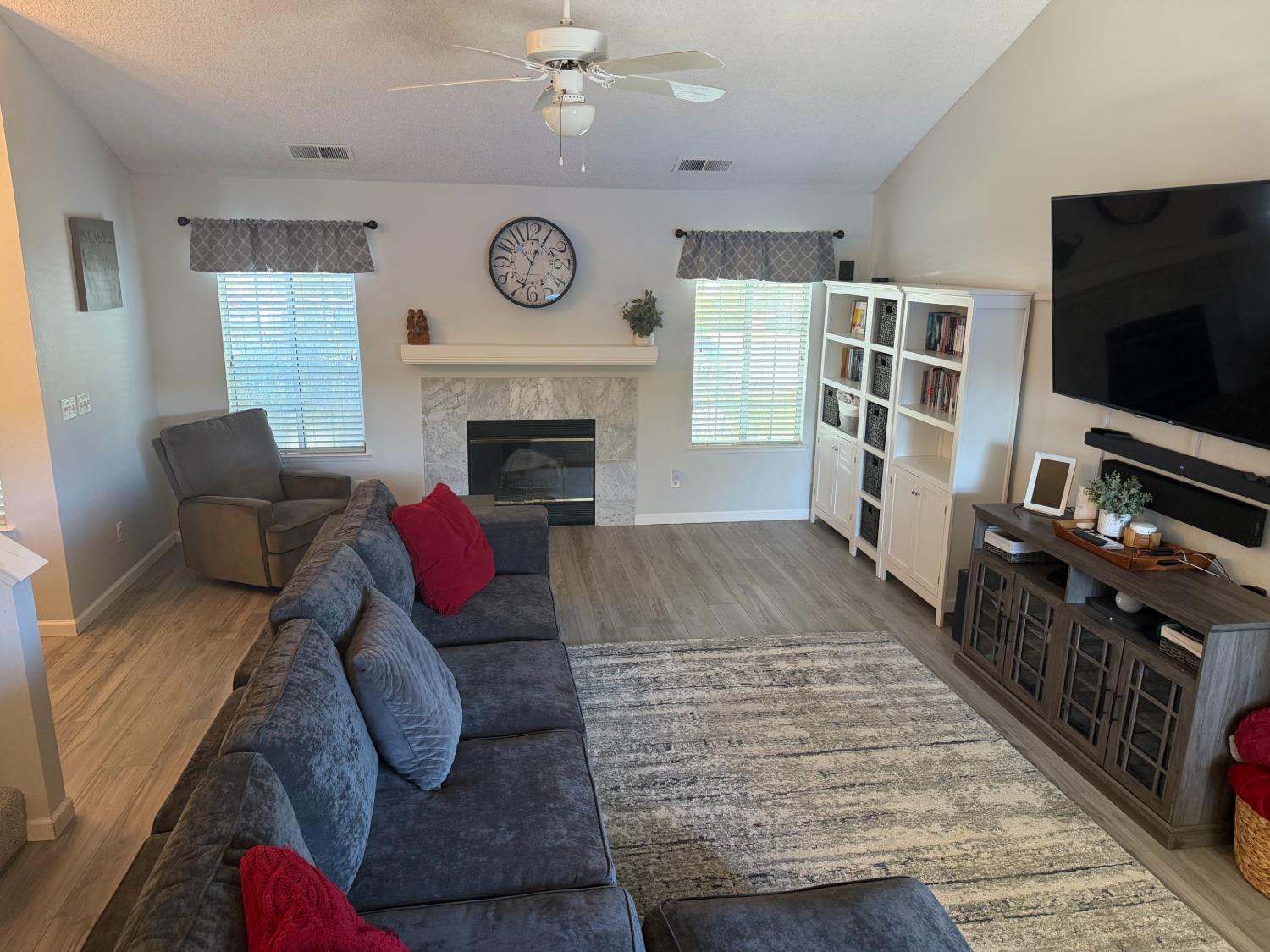 8665 N Cedar Ave #116, Fresno, CA 93720
