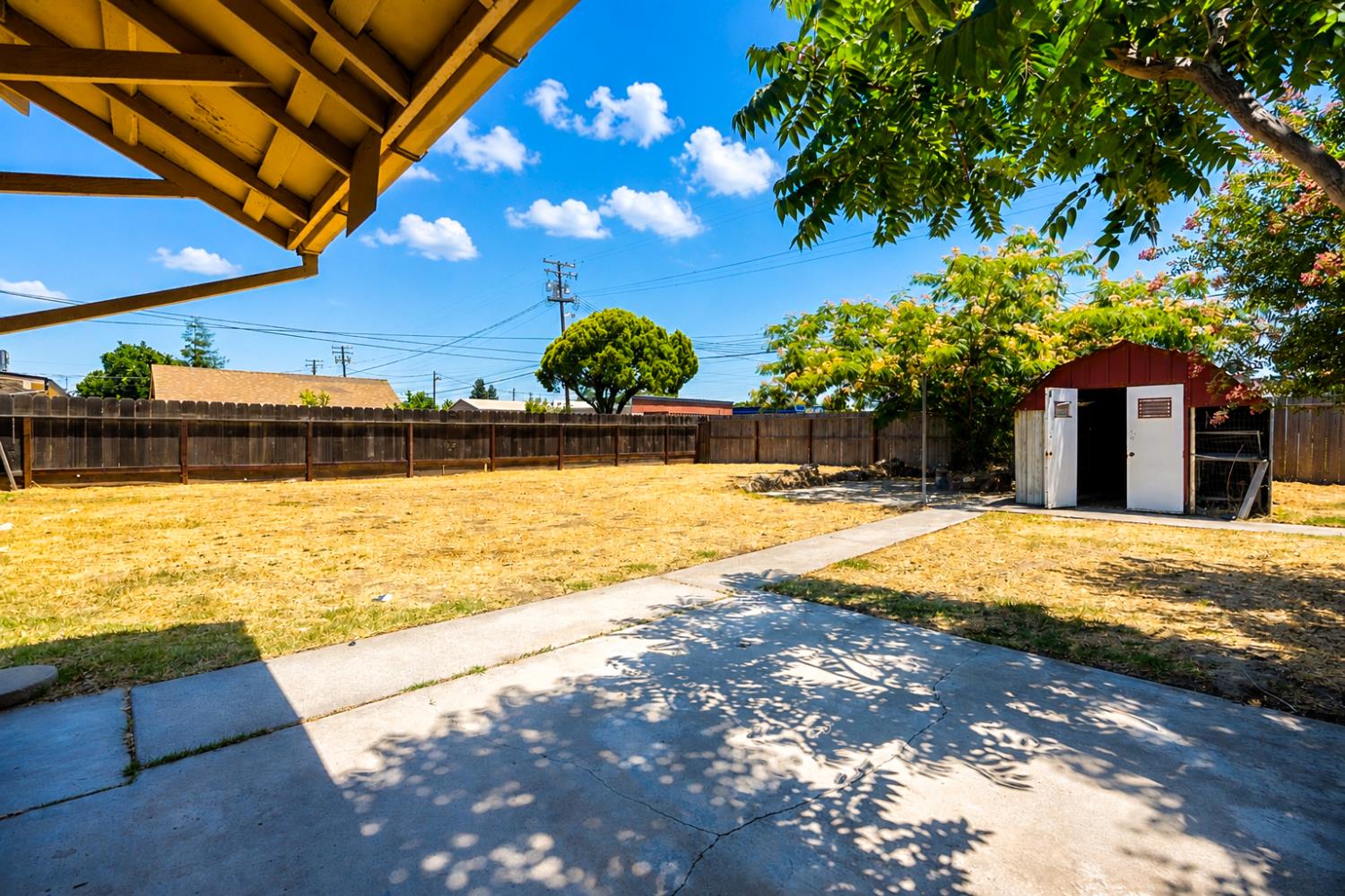 912 Turner St, Modesto, CA 95351