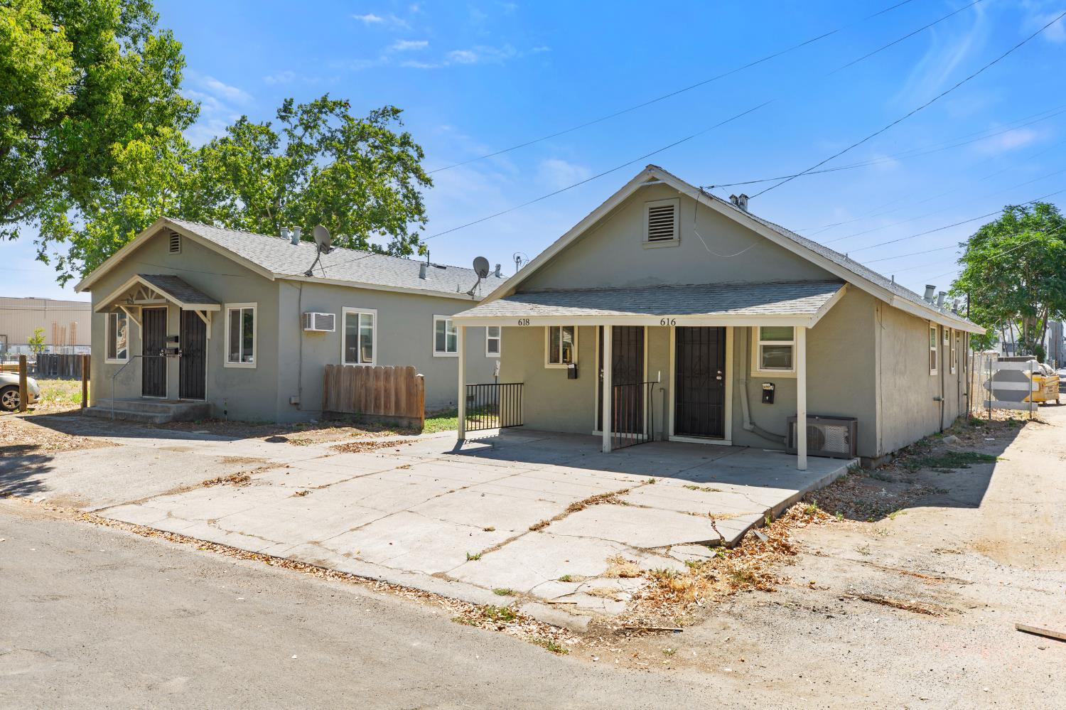 618 J St, Modesto, CA 95354