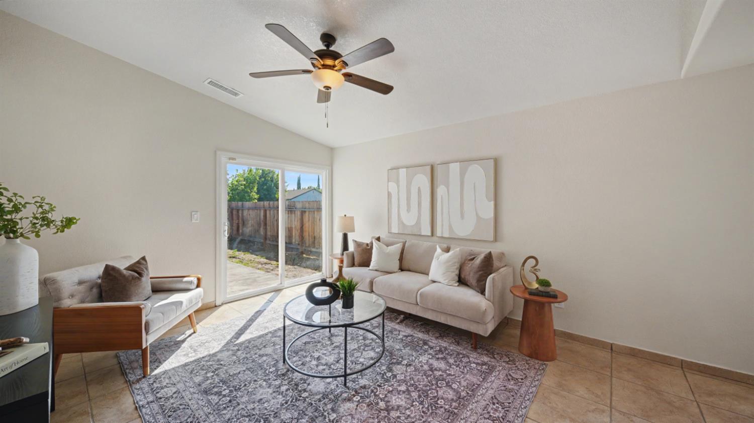 831 Emily St, Turlock, CA 95382