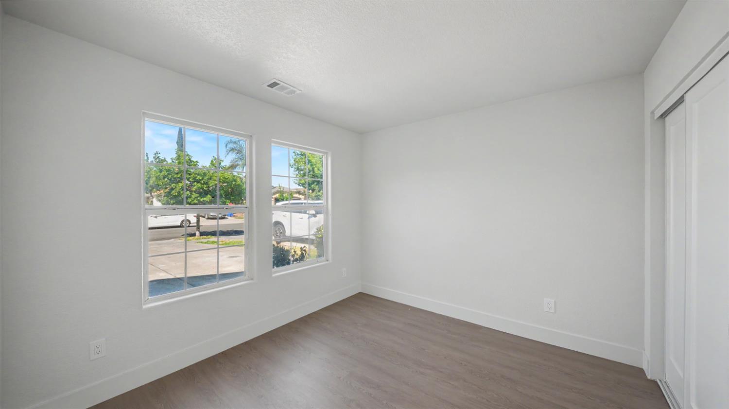 831 Emily St, Turlock, CA 95382