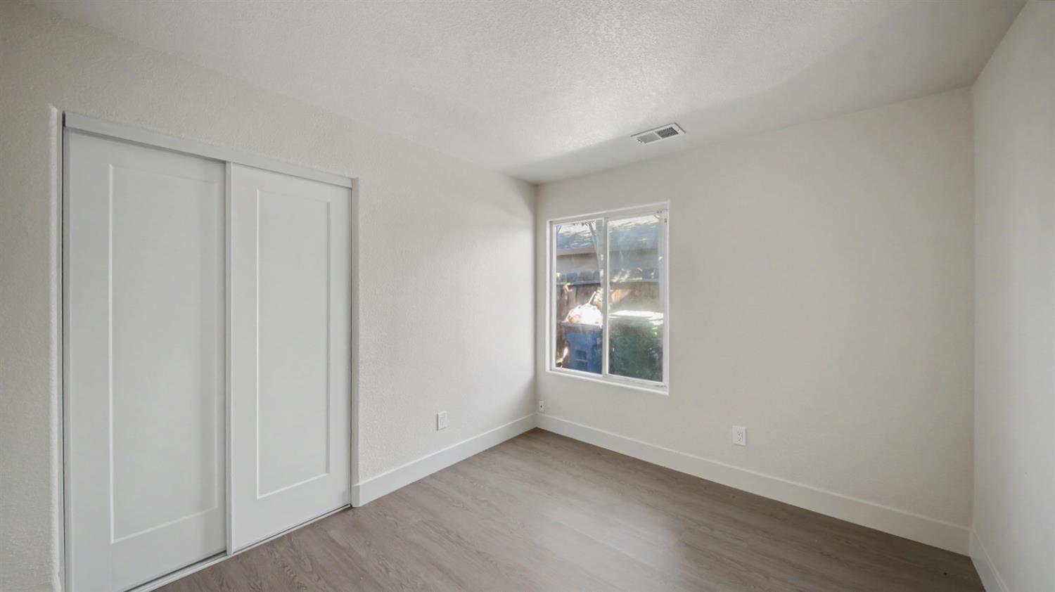 831 Emily St, Turlock, CA 95382