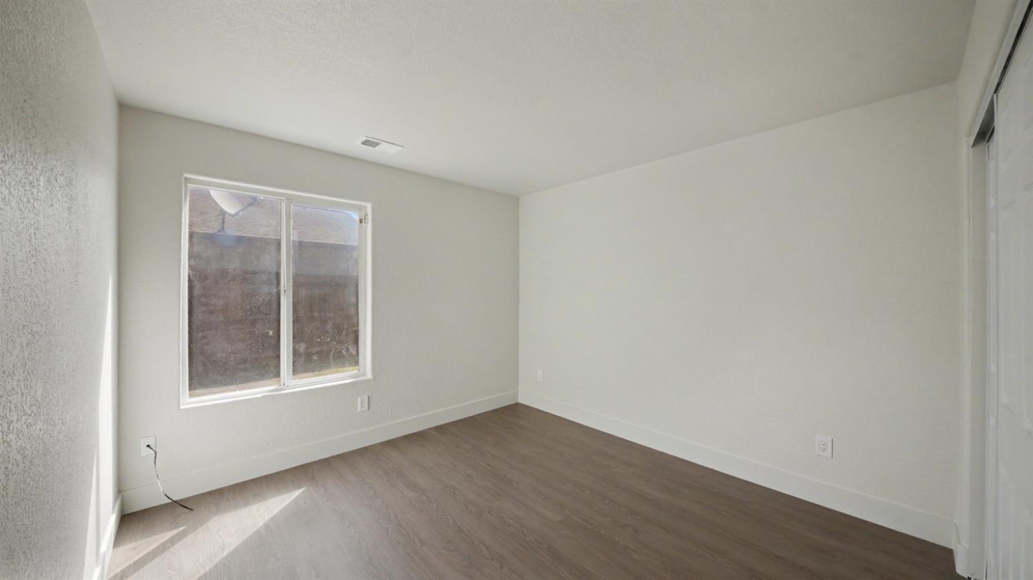 831 Emily St, Turlock, CA 95382