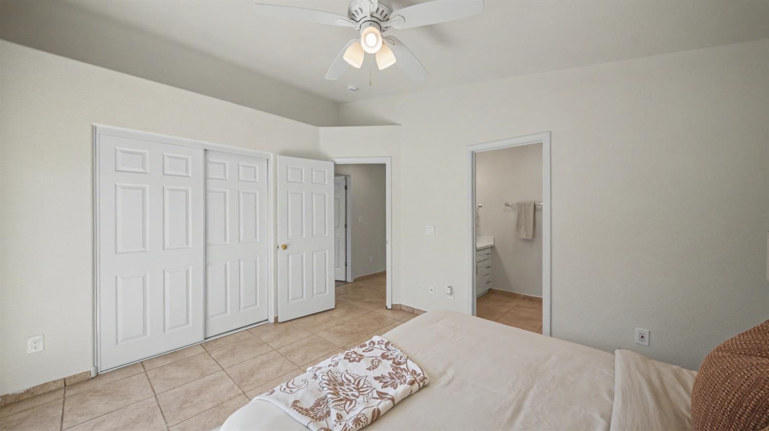 831 Emily St, Turlock, CA 95382