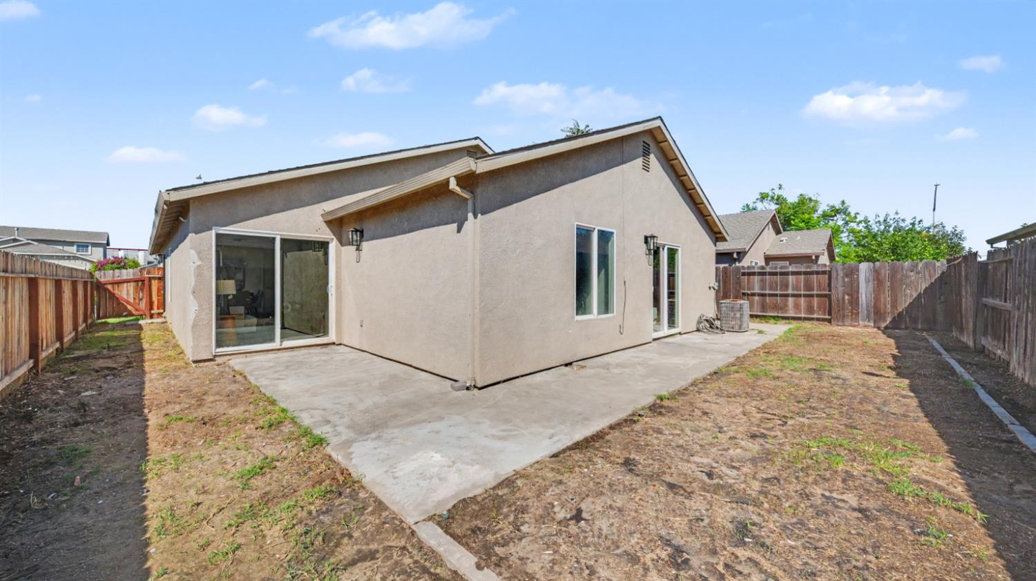 831 Emily St, Turlock, CA 95382