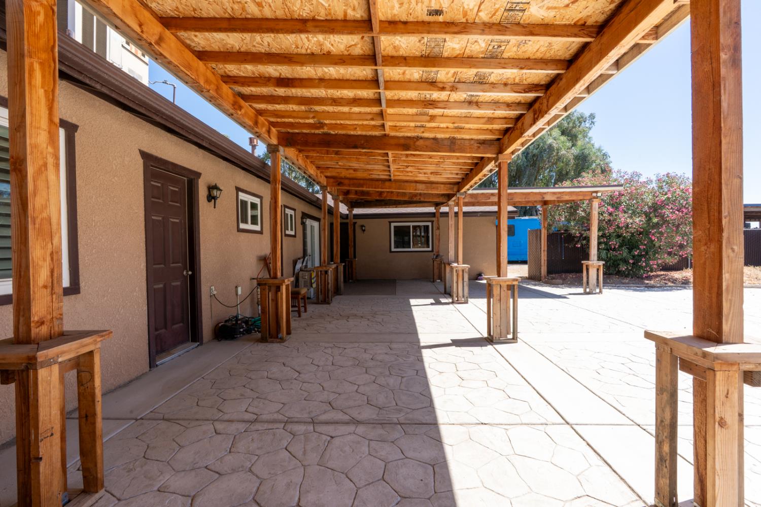 16448 Monreal Rd, Madera, CA 93636