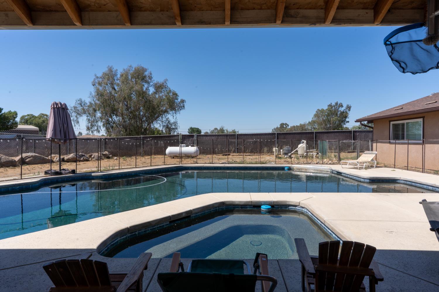 16448 Monreal Rd, Madera, CA 93636