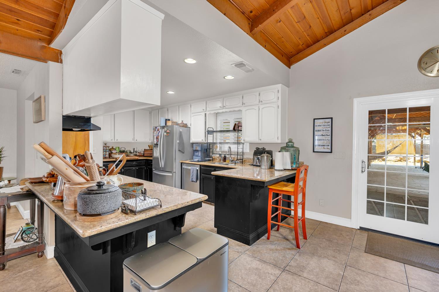 16448 Monreal Rd, Madera, CA 93636