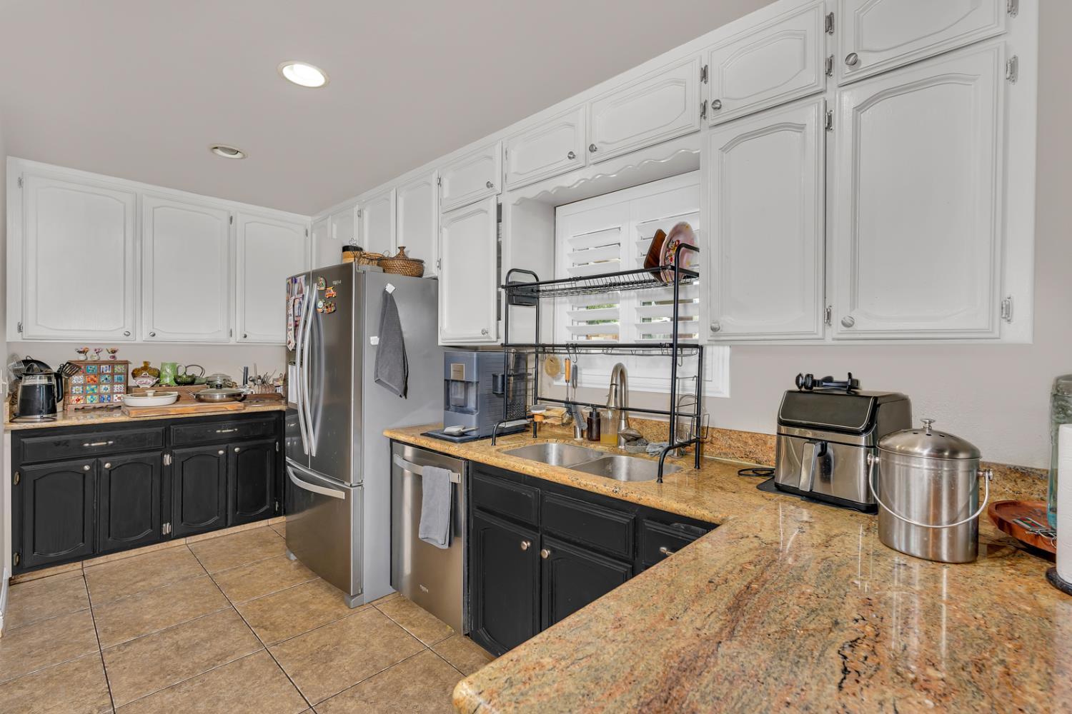 16448 Monreal Rd, Madera, CA 93636
