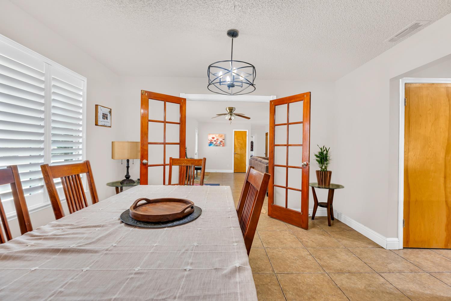 16448 Monreal Rd, Madera, CA 93636