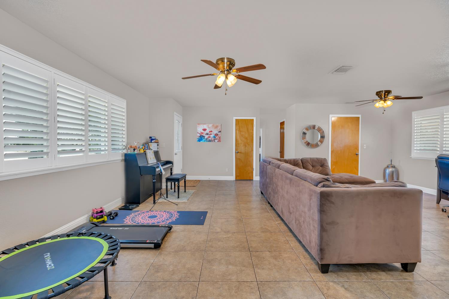 16448 Monreal Rd, Madera, CA 93636