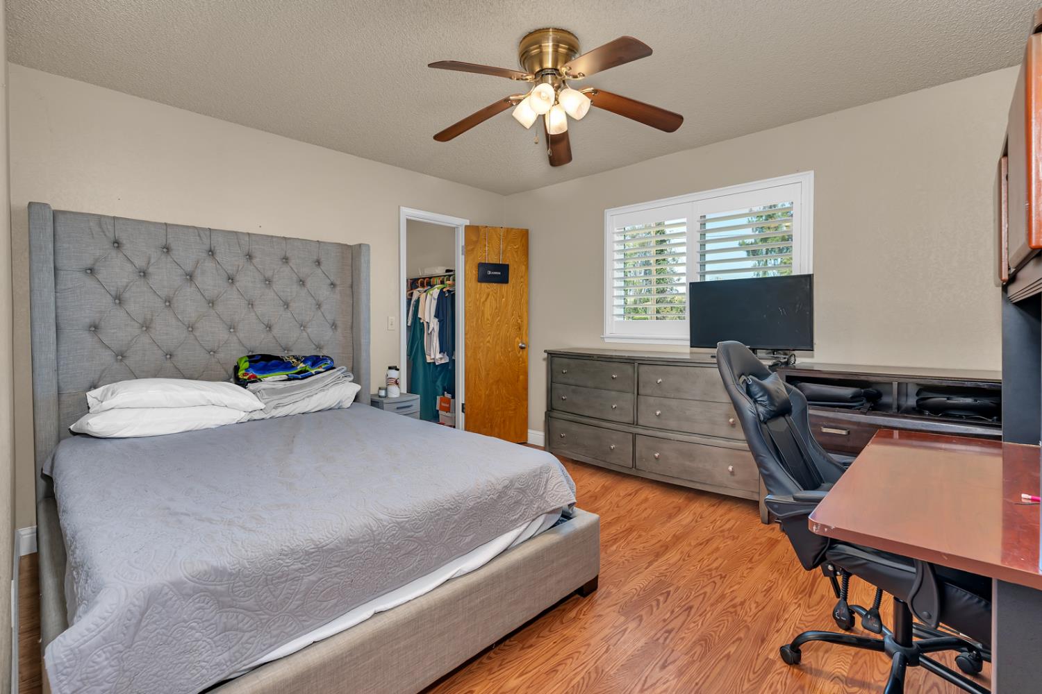 16448 Monreal Rd, Madera, CA 93636