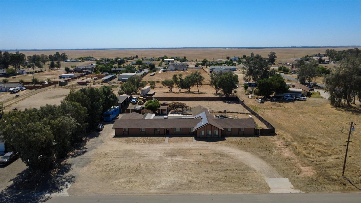 16448 Monreal Rd, Madera, CA 93636