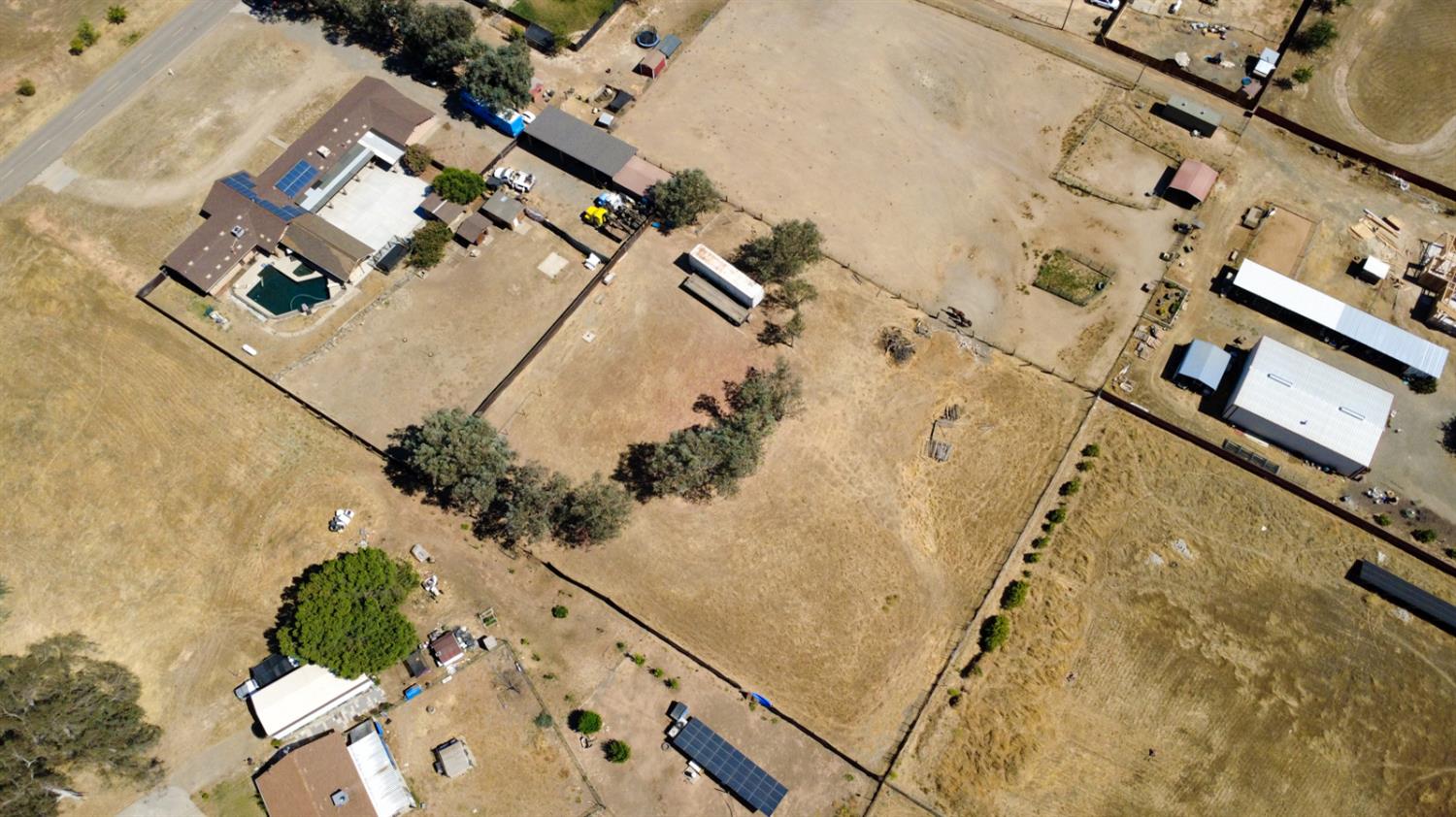 16448 Monreal Rd, Madera, CA 93636