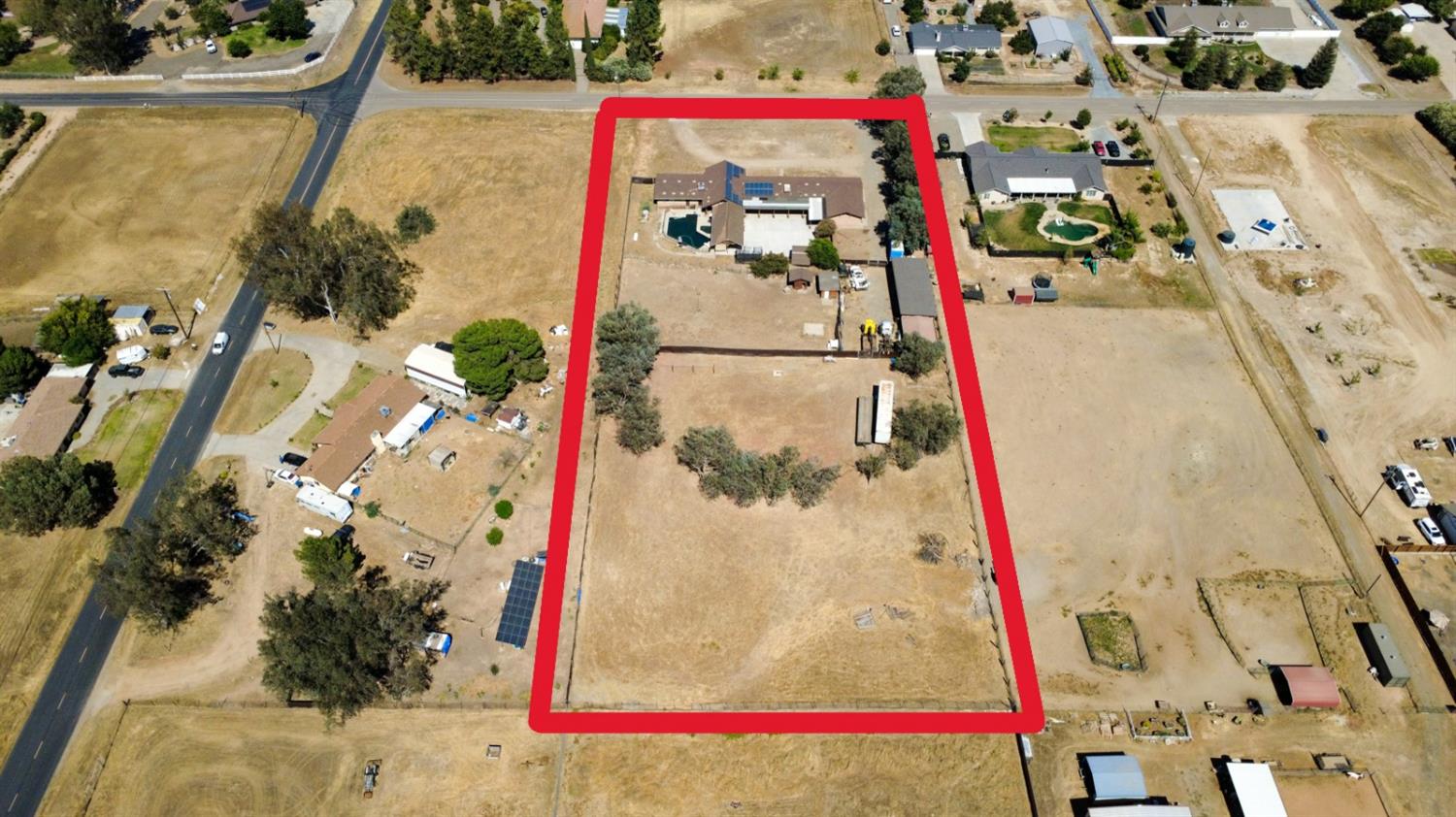 16448 Monreal Rd, Madera, CA 93636