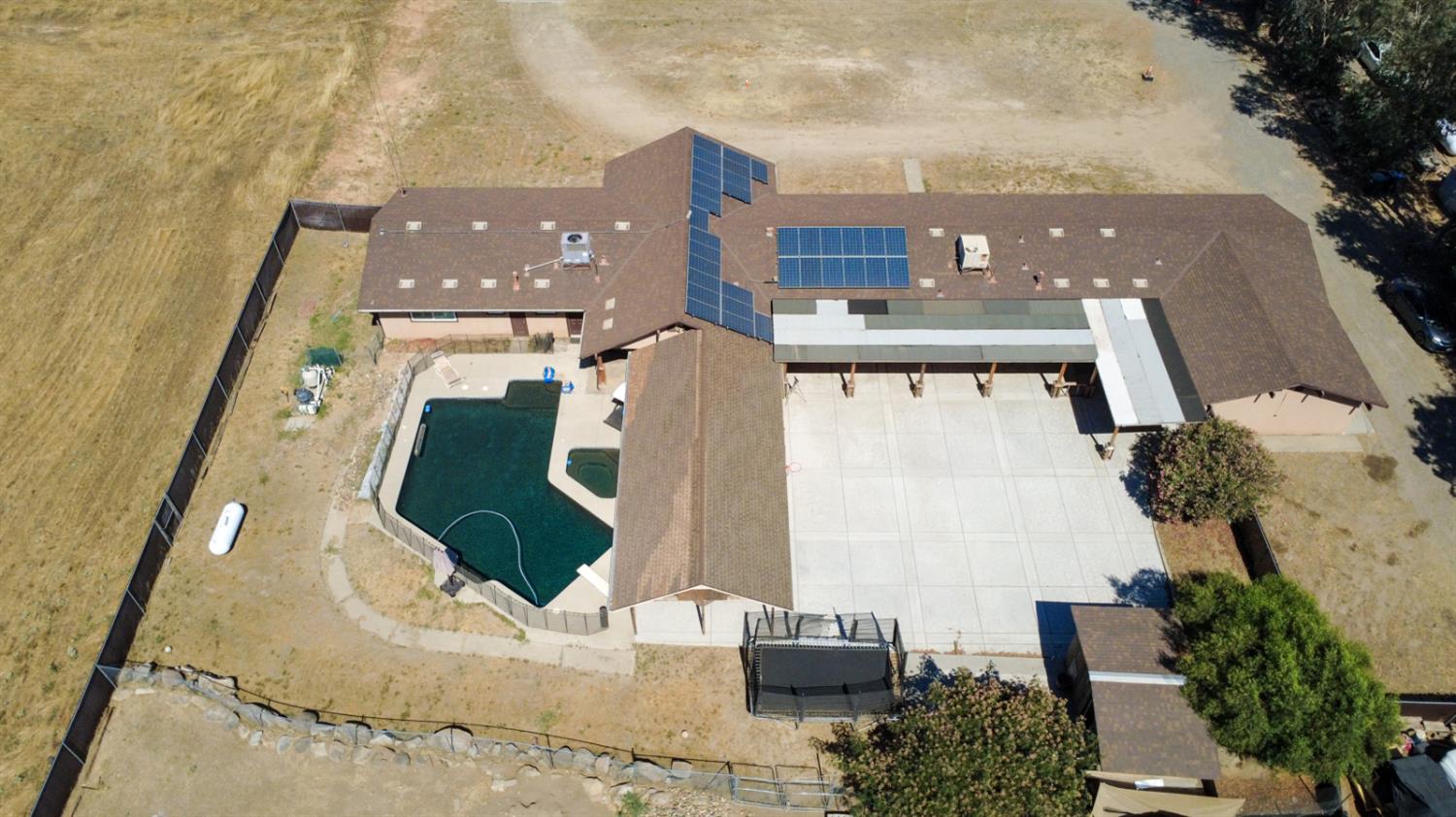 16448 Monreal Rd, Madera, CA 93636