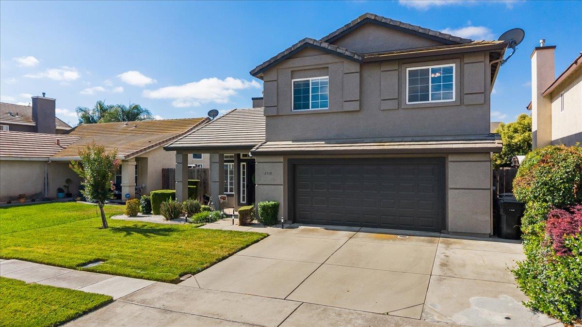 2518 Novi Dr, Riverbank, CA 95367