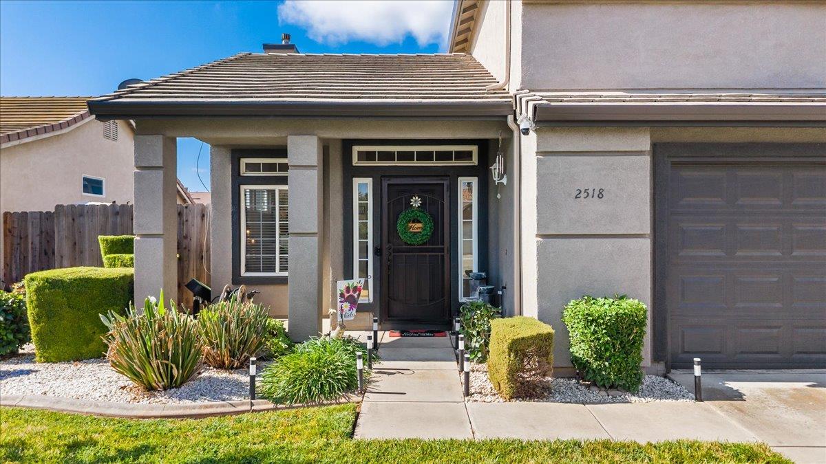 2518 Novi Dr, Riverbank, CA 95367