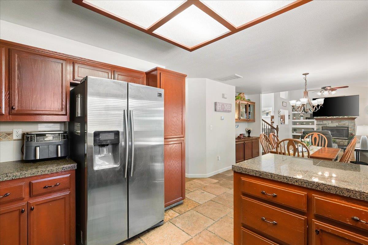 2518 Novi Dr, Riverbank, CA 95367