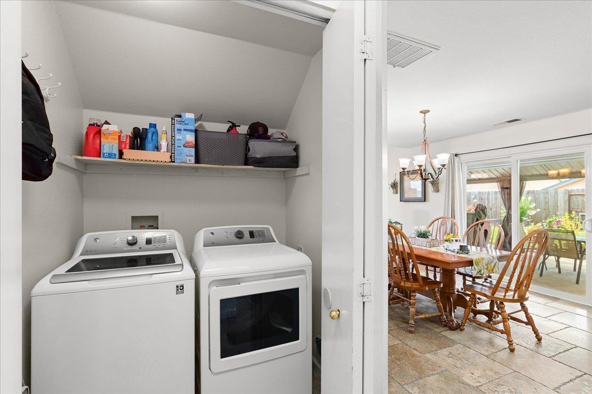 2518 Novi Dr, Riverbank, CA 95367