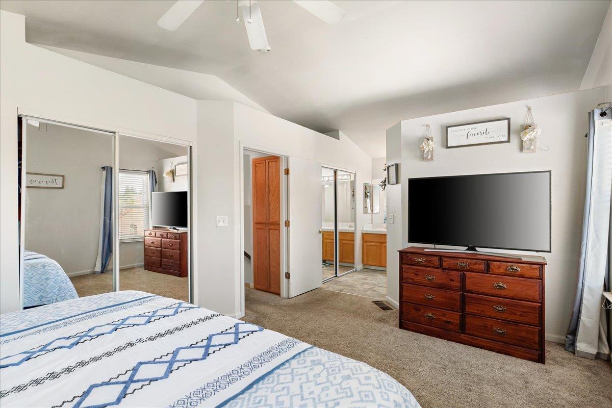 2518 Novi Dr, Riverbank, CA 95367