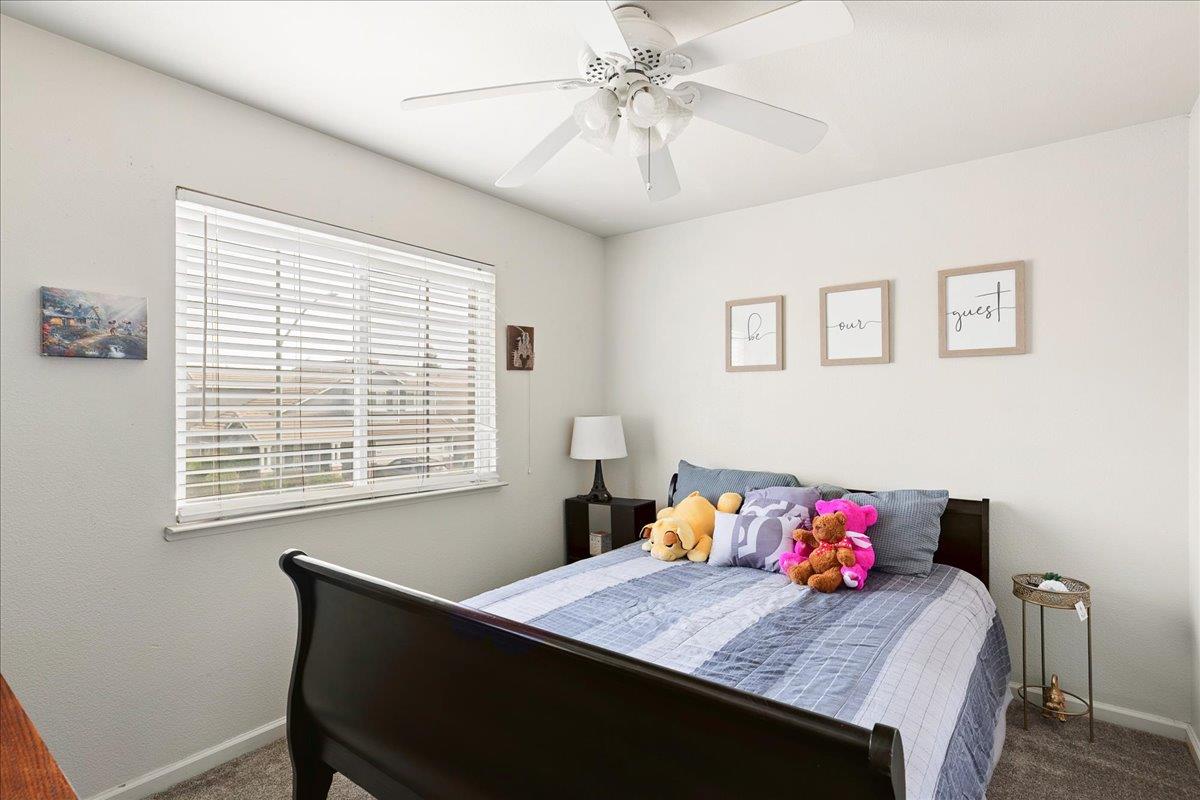 2518 Novi Dr, Riverbank, CA 95367