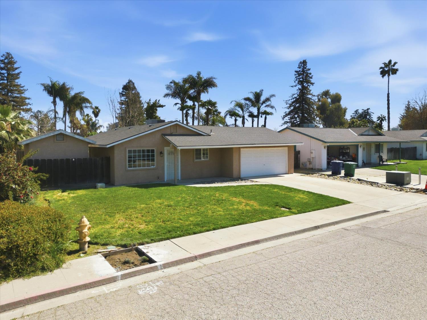 840 Holiday Way, Chowchilla, CA 93610
