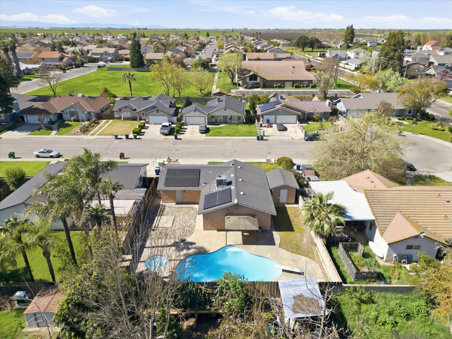 840 Holiday Way, Chowchilla, CA 93610