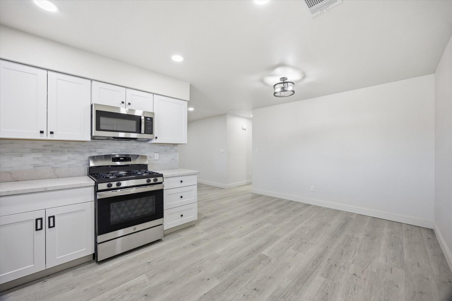 840 Holiday Way, Chowchilla, CA 93610