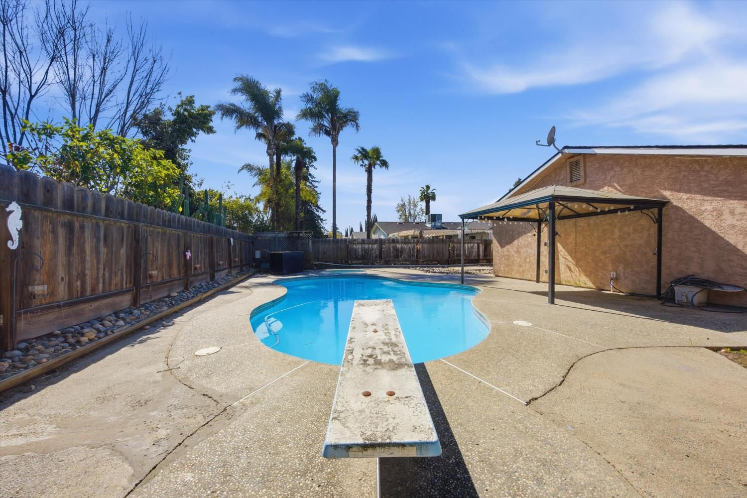 840 Holiday Way, Chowchilla, CA 93610