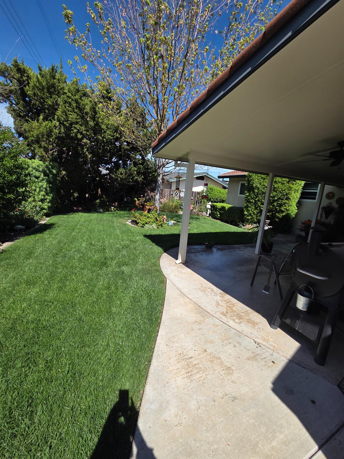 631 Baker Dr, Ripon, CA 95366