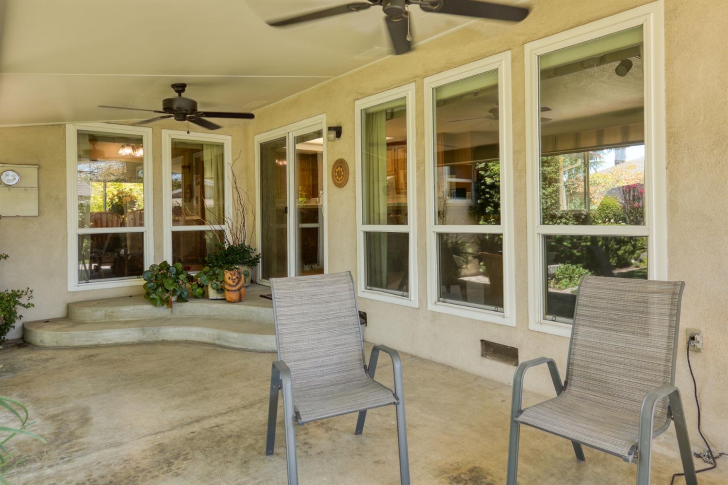631 Baker Dr, Ripon, CA 95366