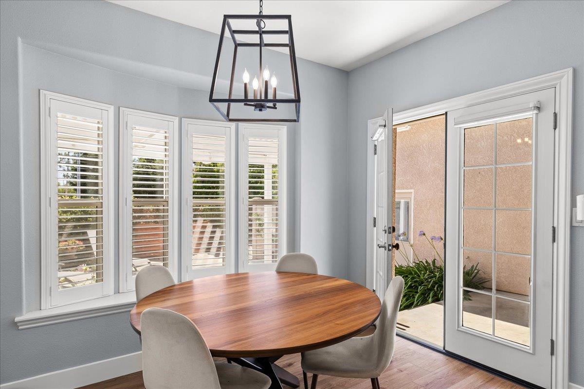 9900 Country Oak Ct, Oakdale, CA 95361