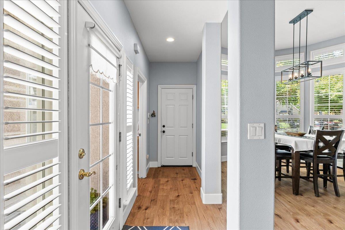 9900 Country Oak Ct, Oakdale, CA 95361