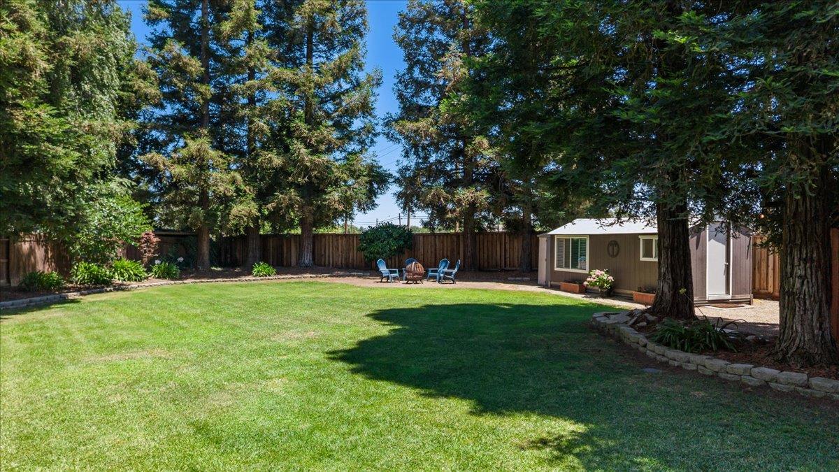 9900 Country Oak Ct, Oakdale, CA 95361