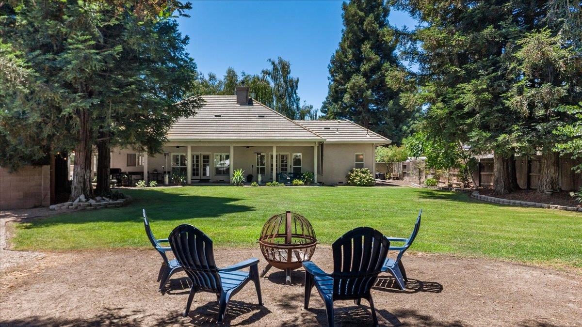 9900 Country Oak Ct, Oakdale, CA 95361