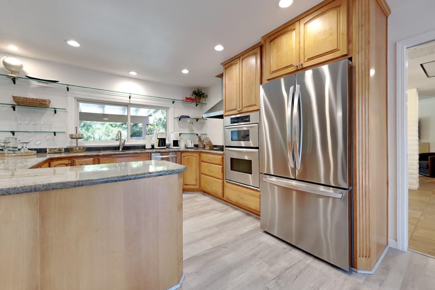 909 Newcastle Ct, Modesto, CA 95355