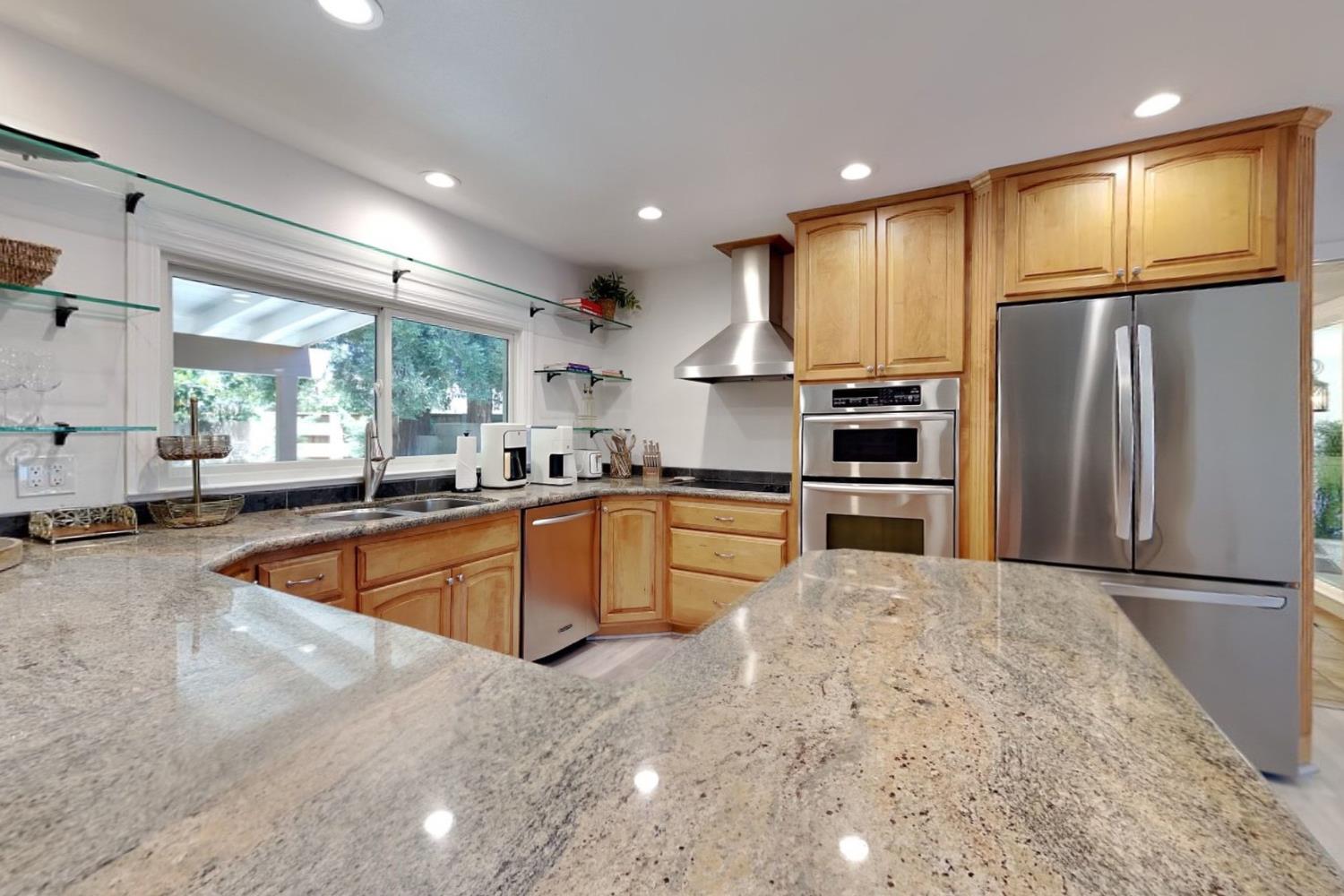 909 Newcastle Ct, Modesto, CA 95355