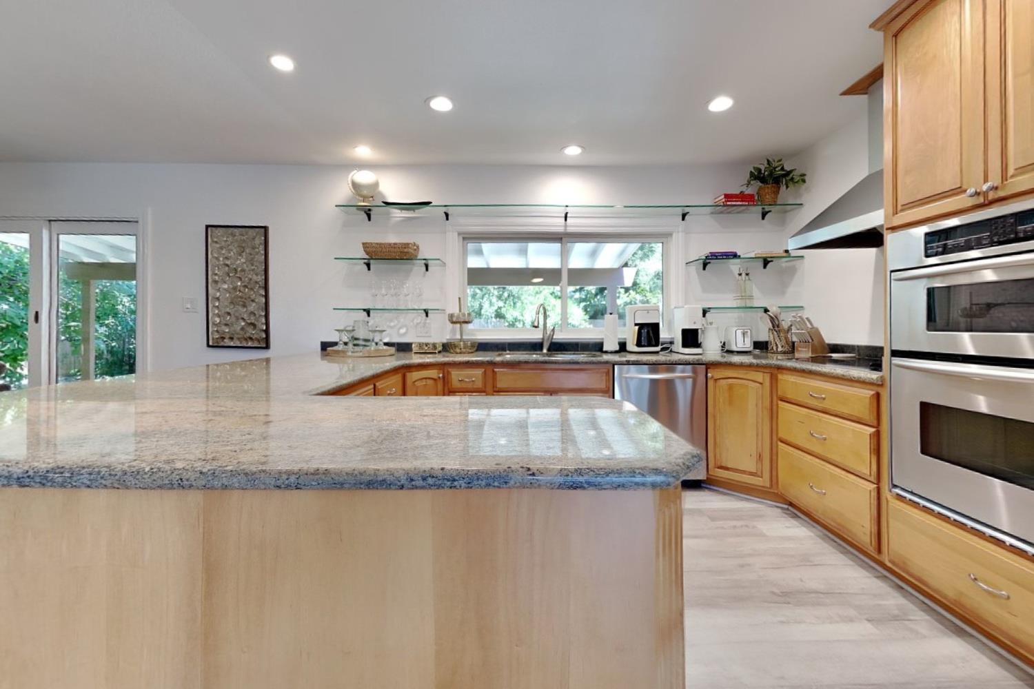 909 Newcastle Ct, Modesto, CA 95355