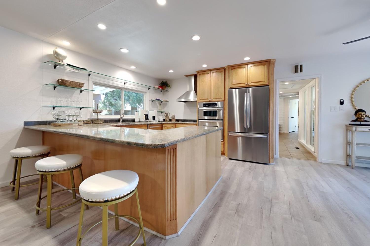 909 Newcastle Ct, Modesto, CA 95355