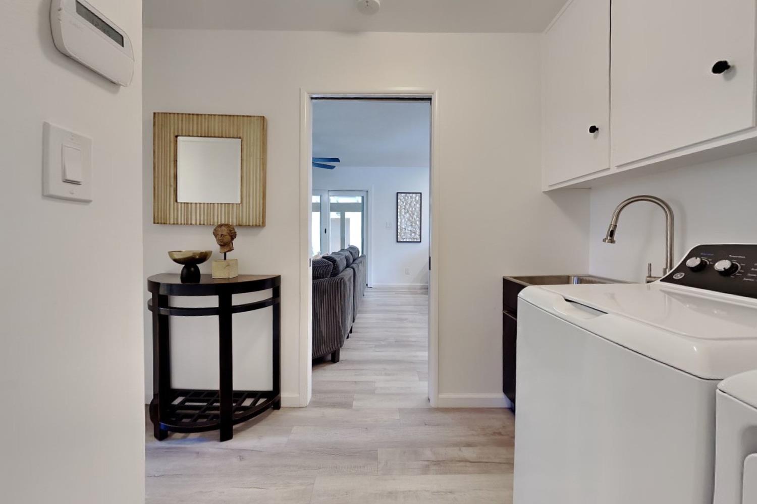 909 Newcastle Ct, Modesto, CA 95355
