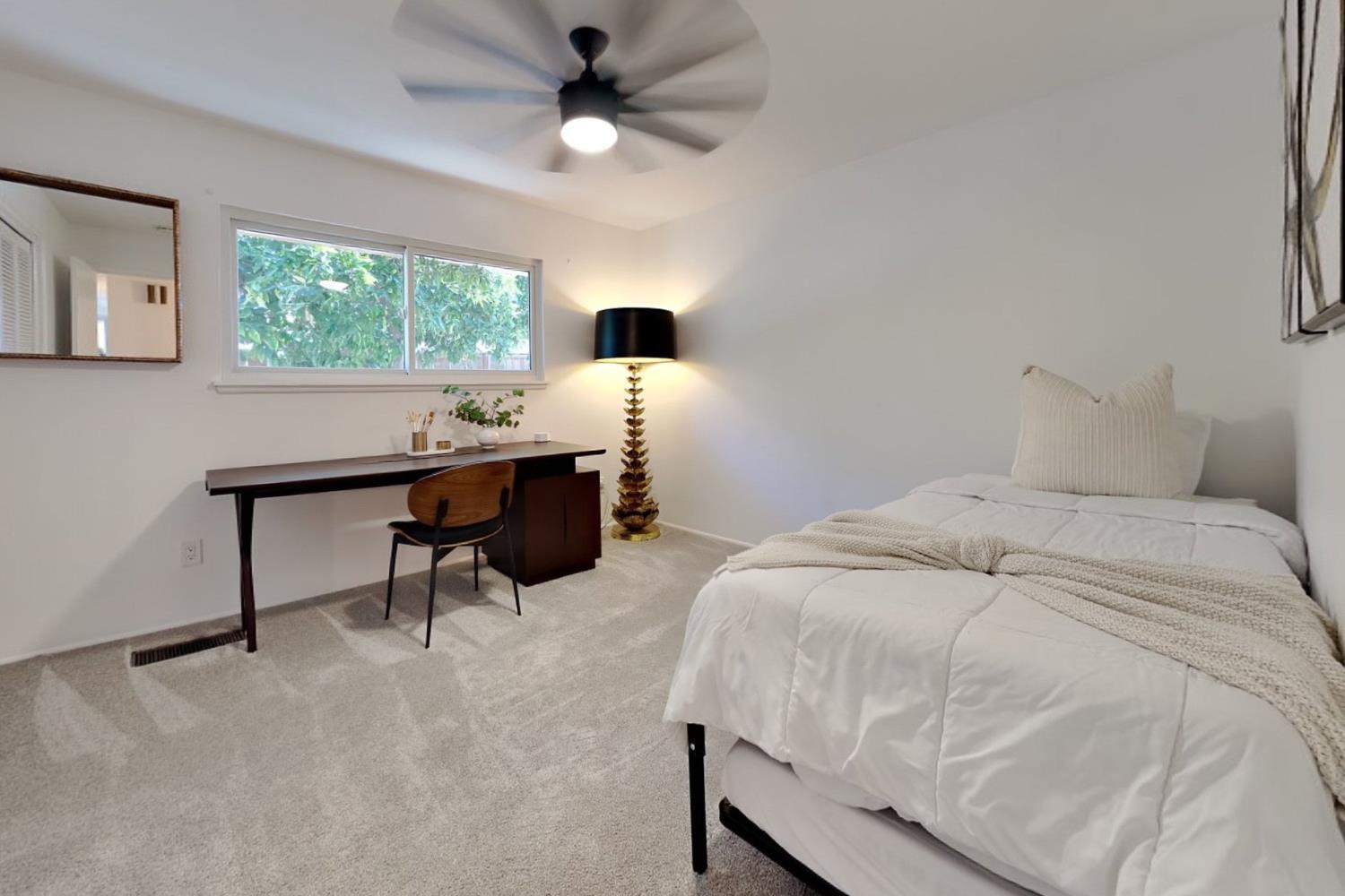 909 Newcastle Ct, Modesto, CA 95355