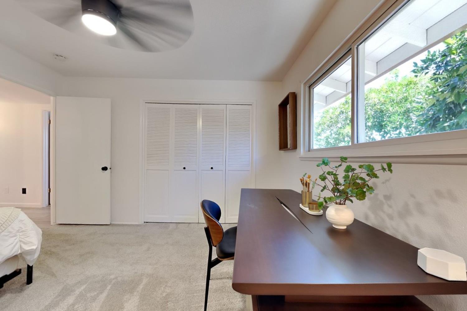 909 Newcastle Ct, Modesto, CA 95355