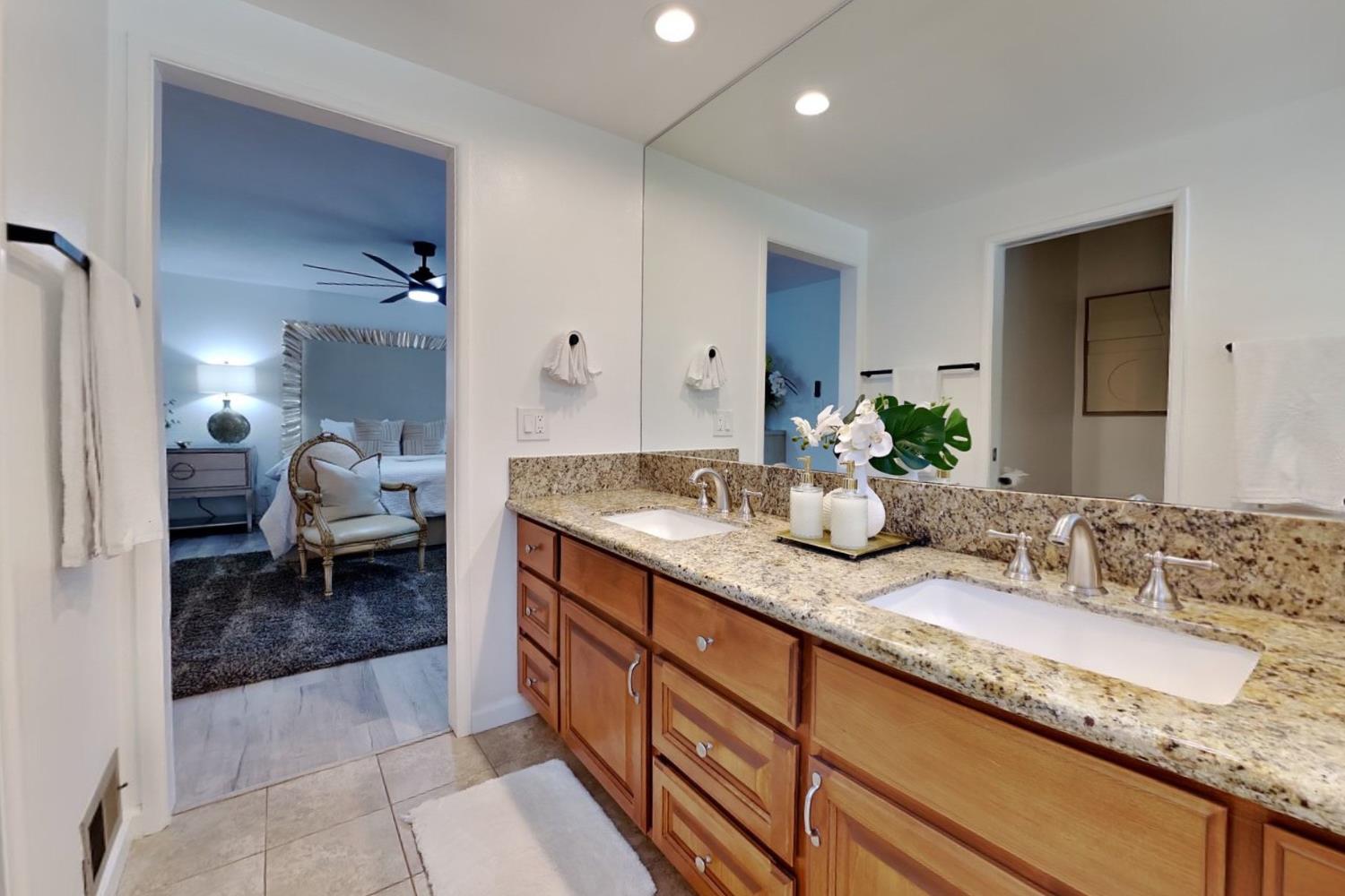 909 Newcastle Ct, Modesto, CA 95355