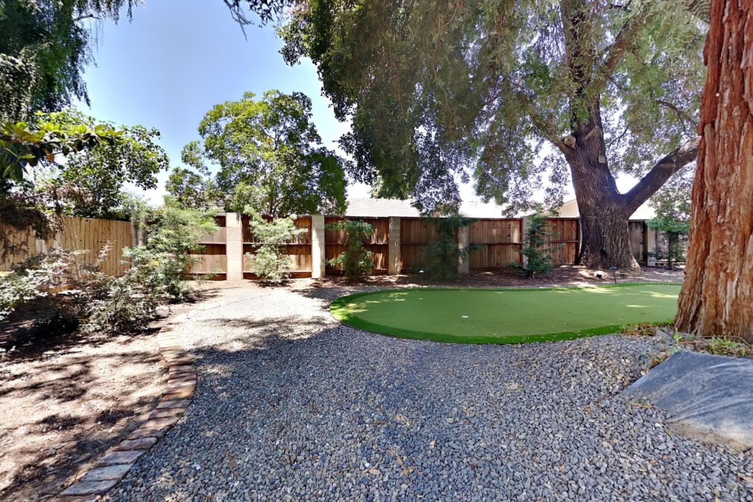 909 Newcastle Ct, Modesto, CA 95355
