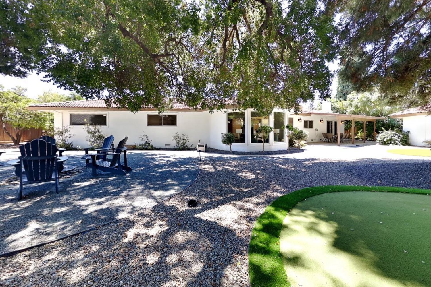 909 Newcastle Ct, Modesto, CA 95355