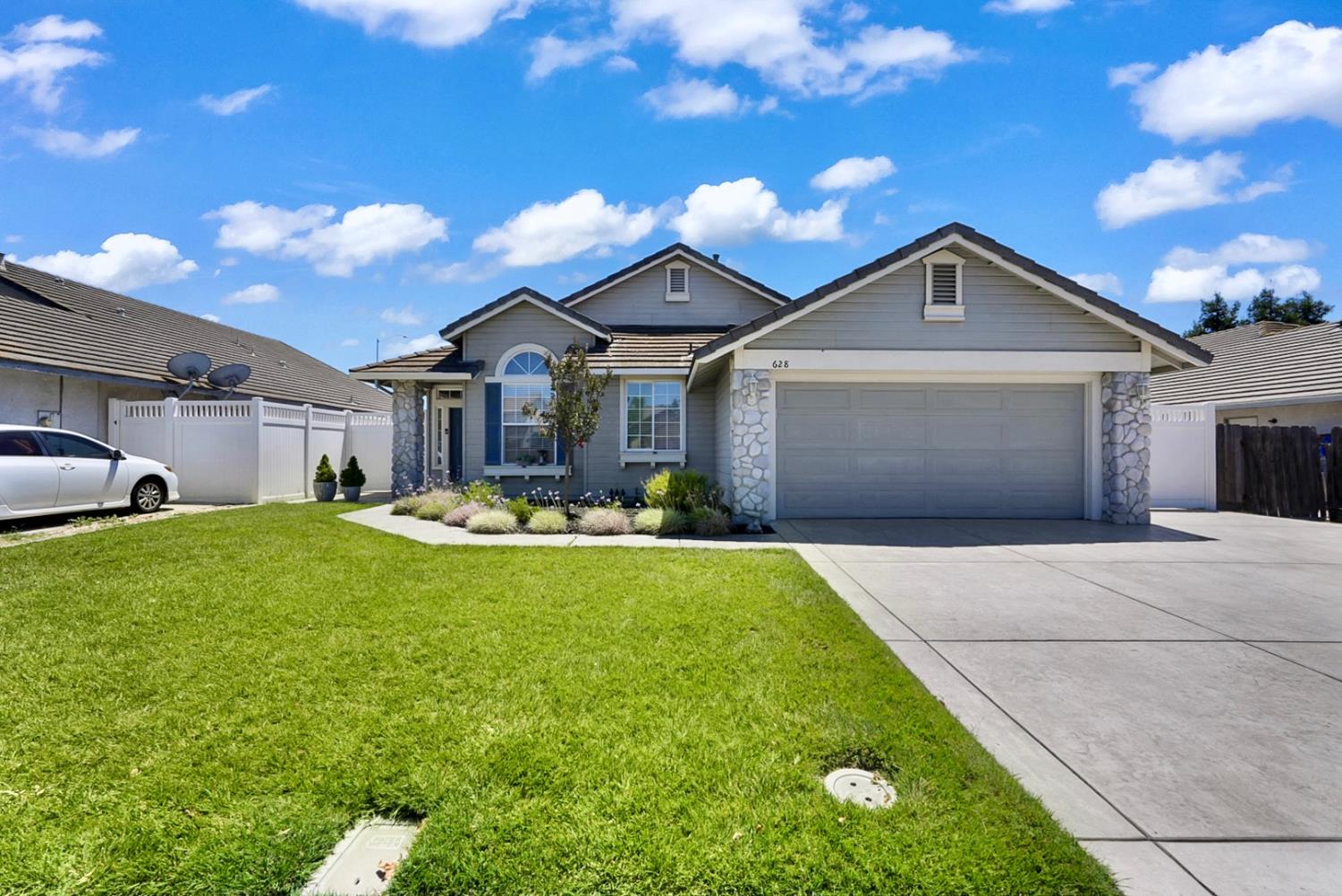 628 Mission Ridge, Manteca, CA 95337