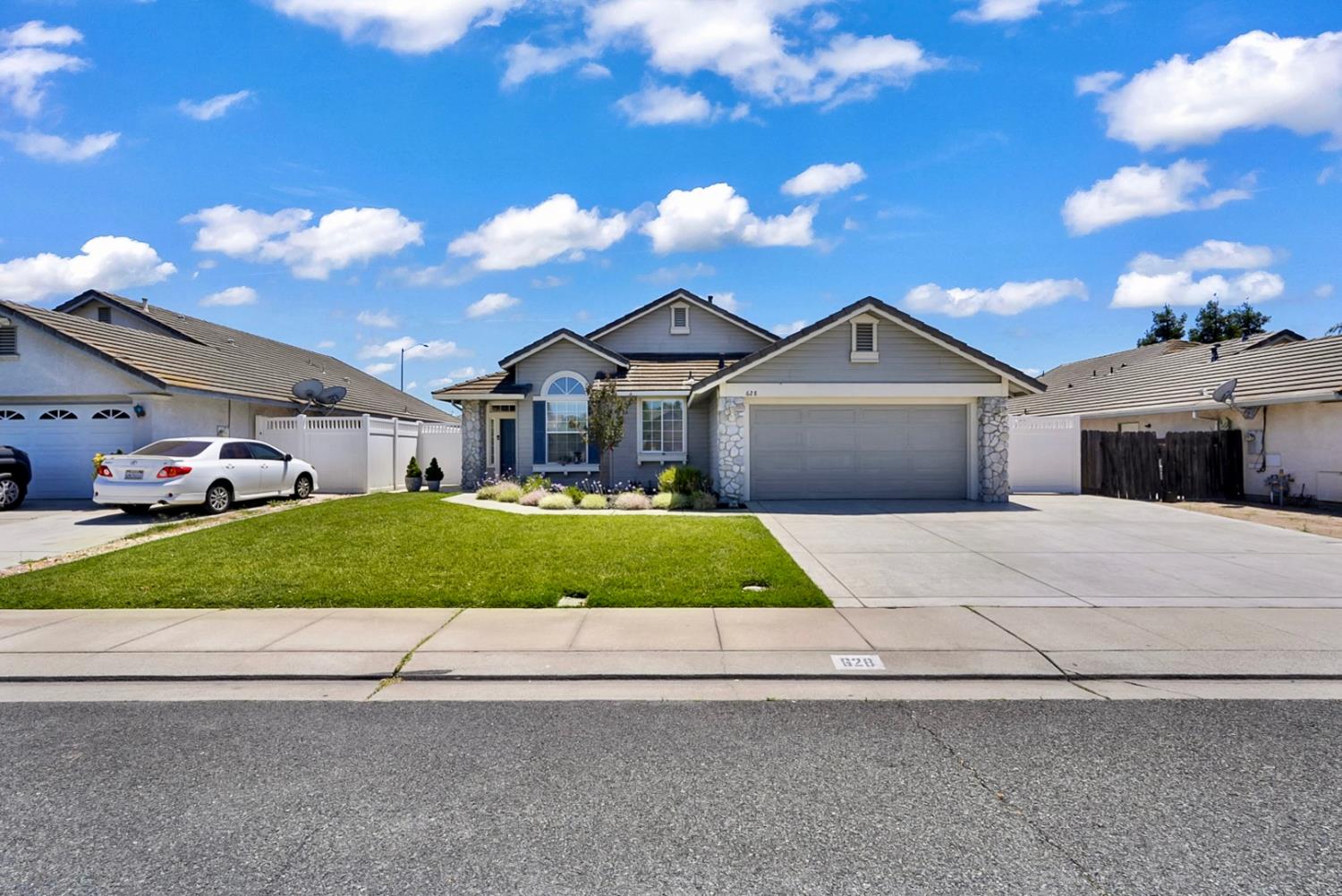 628 Mission Ridge, Manteca, CA 95337